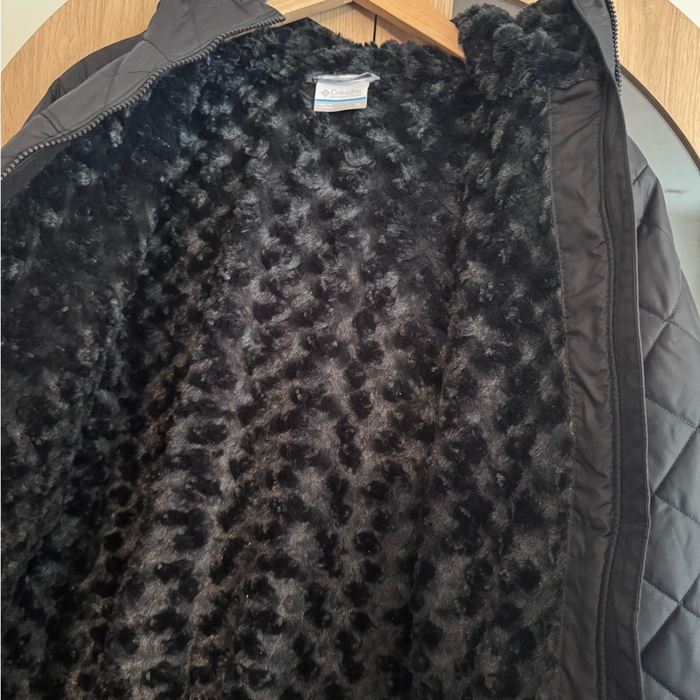 NWT Women’s Columbia Charcoal Quilted Jacket - Picture 7 of 9
